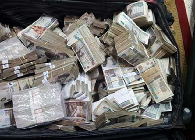 إتخاذ الإجراءات القانونيـة حيال 3 عناصر جنائية لقيامهم بغسـل 60 مليون جنيه 