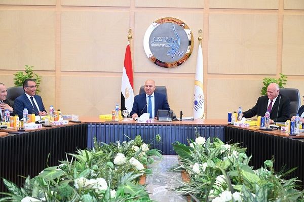 وزير الصناعة والنقل يترأس الجمعية العامة لشركة 