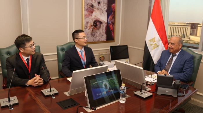 وزير الكهرباء يبحث مع شركة هواوي الصينية تعزيز التعاون في مجالات تخزين الطاقة وزير الكهرباء يبحث مع شركة هواوي الصينية تعزيز التعاون في مجالات تخزين الطاقة