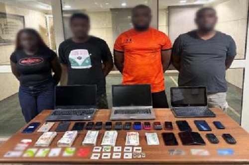 ���  ����� ����� 