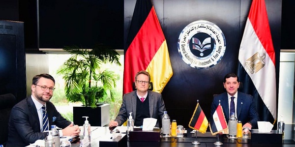 رئيس هيئة الاستثمار يبحث مع سفير ألمانيا بالقاهرة سبل التعاون لجذب مزيد من الاستثمارات 